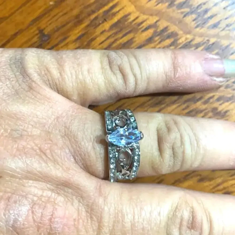 Diamond horse eye double layered diamond wedding ring